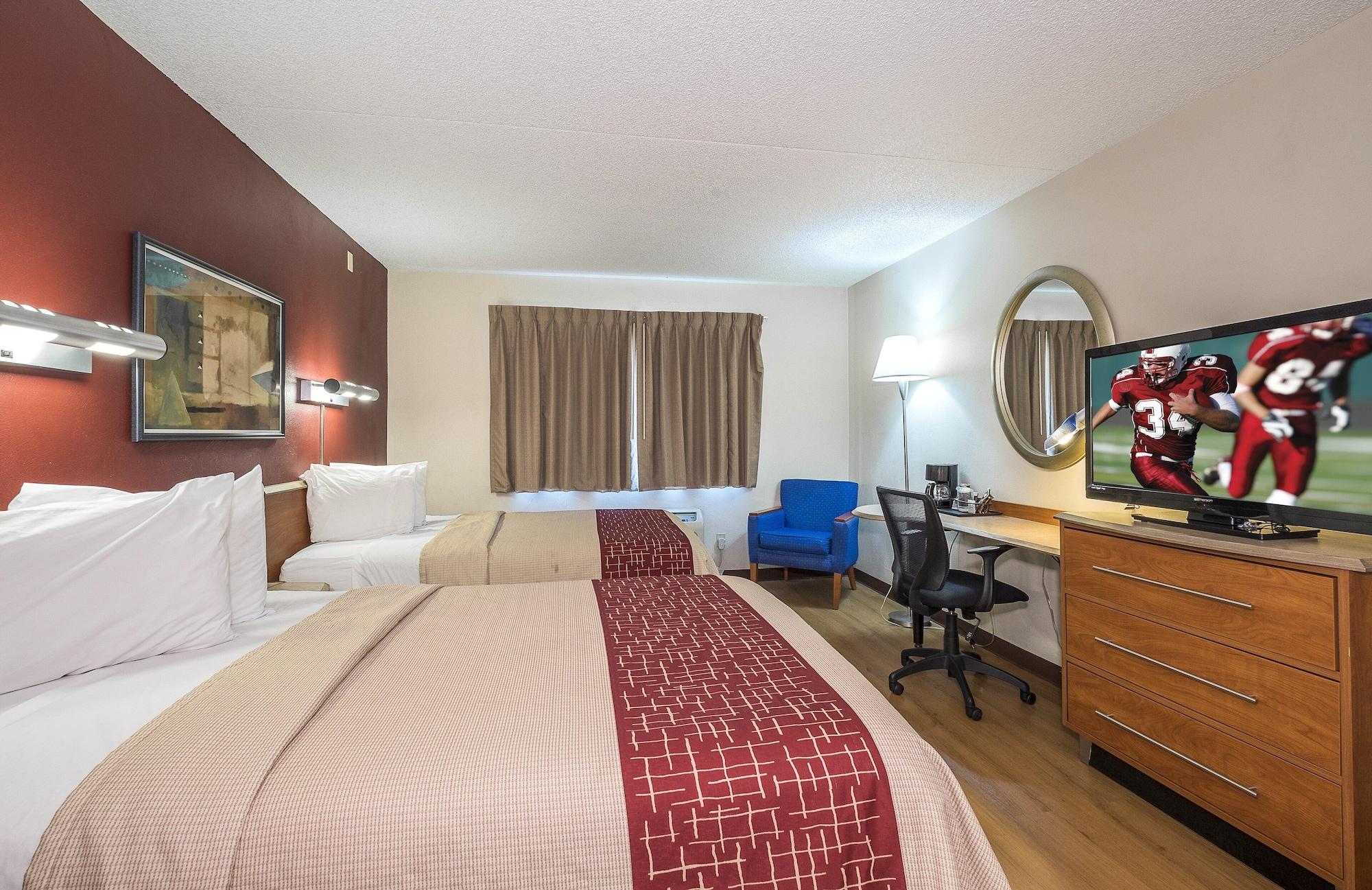 Red Roof Inn & Suites Cleveland - Елірія Екстер'єр фото